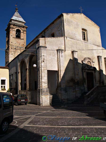 03-P9221409+.jpg - 03-P9221409+.jpg - La chiesa parrocchiale di S. Salvatore.